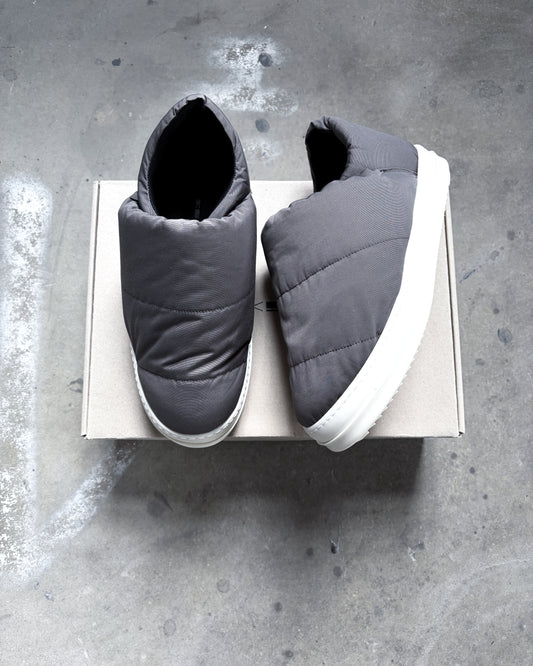 F/W23 PUFFER SLIP ON RAMONES