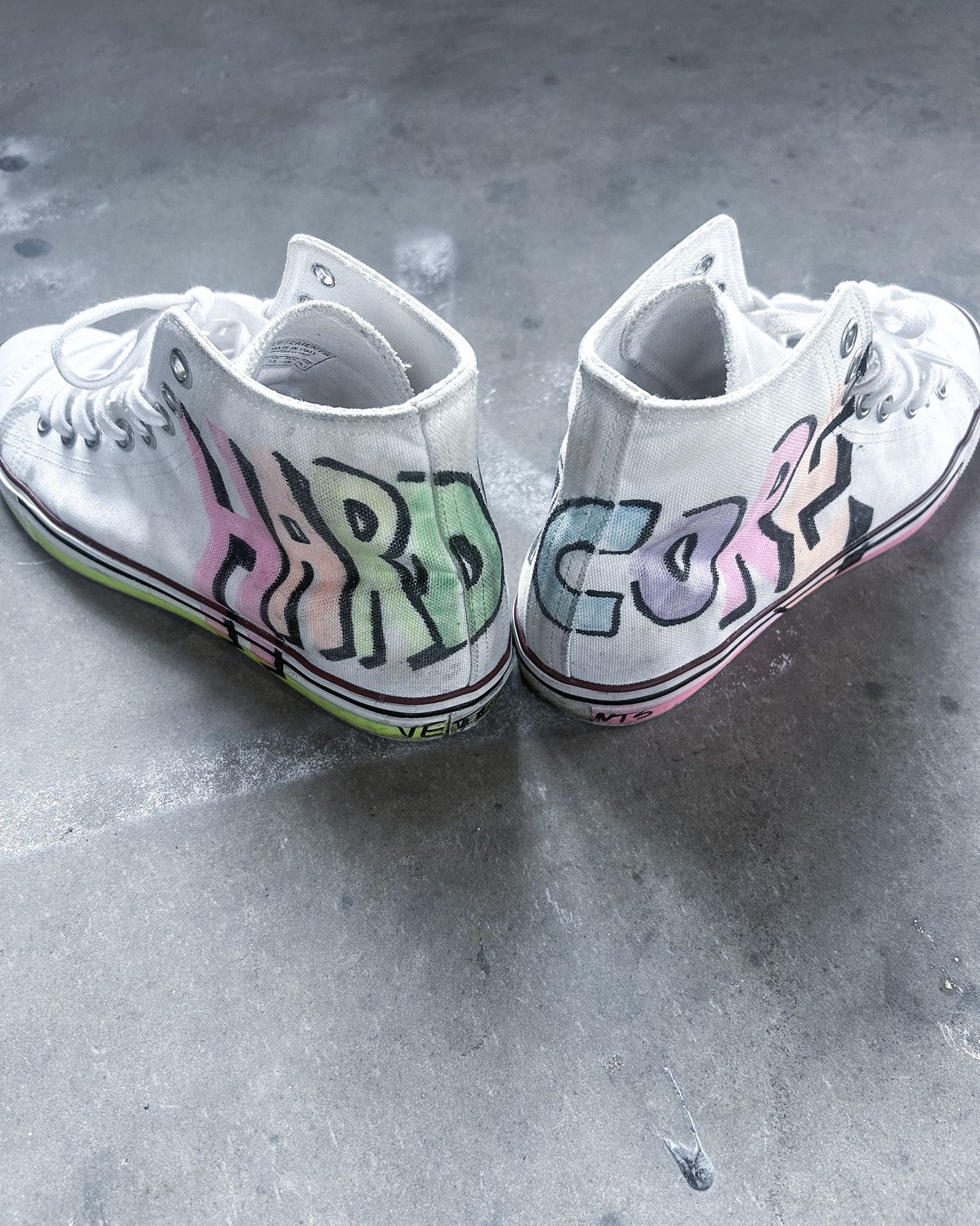 F/W17 HARDCORE HAPPINESS CONVERSE
