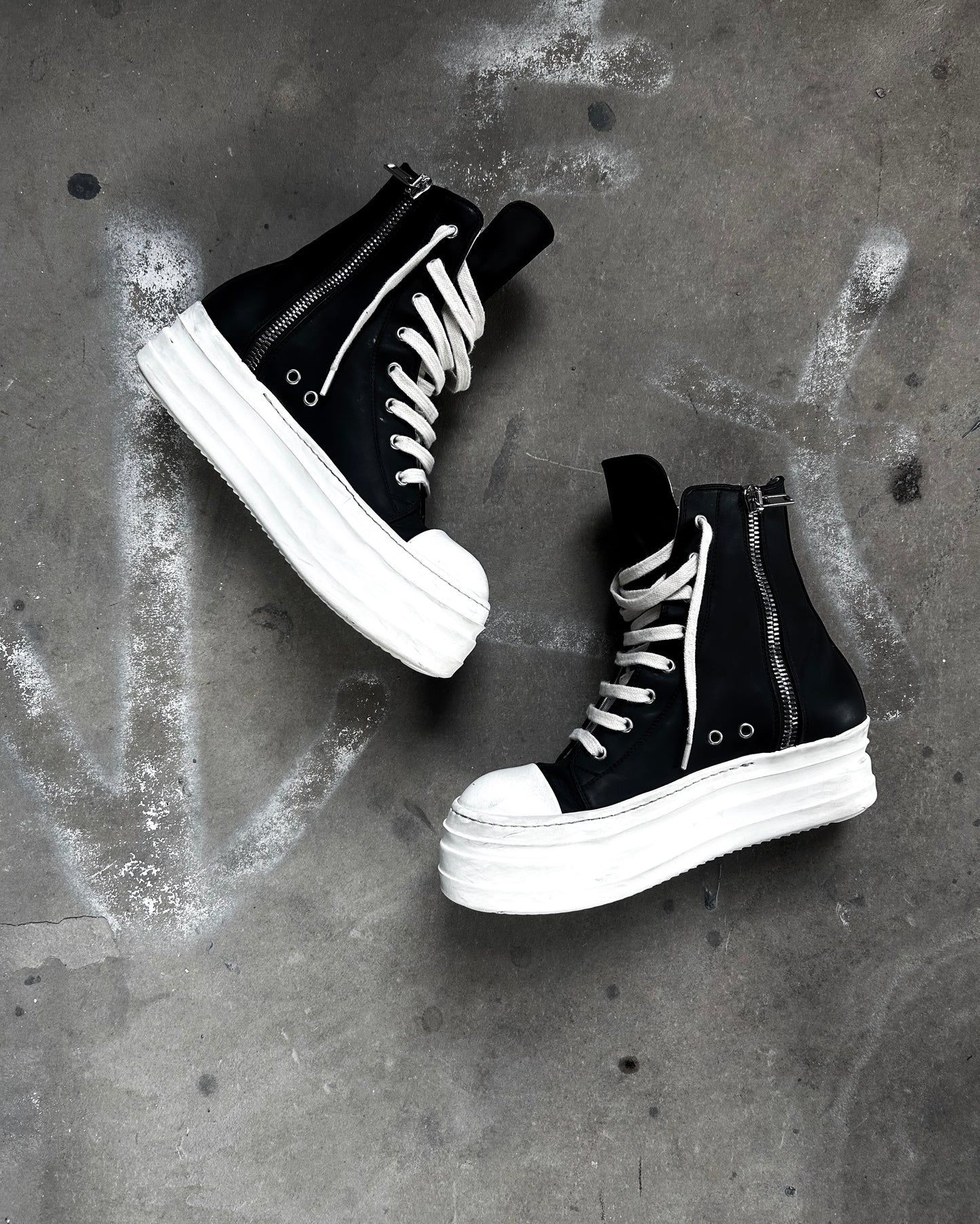 F/W20 ‘PERFORMA’ DOUBLE BUMPER RAMONES