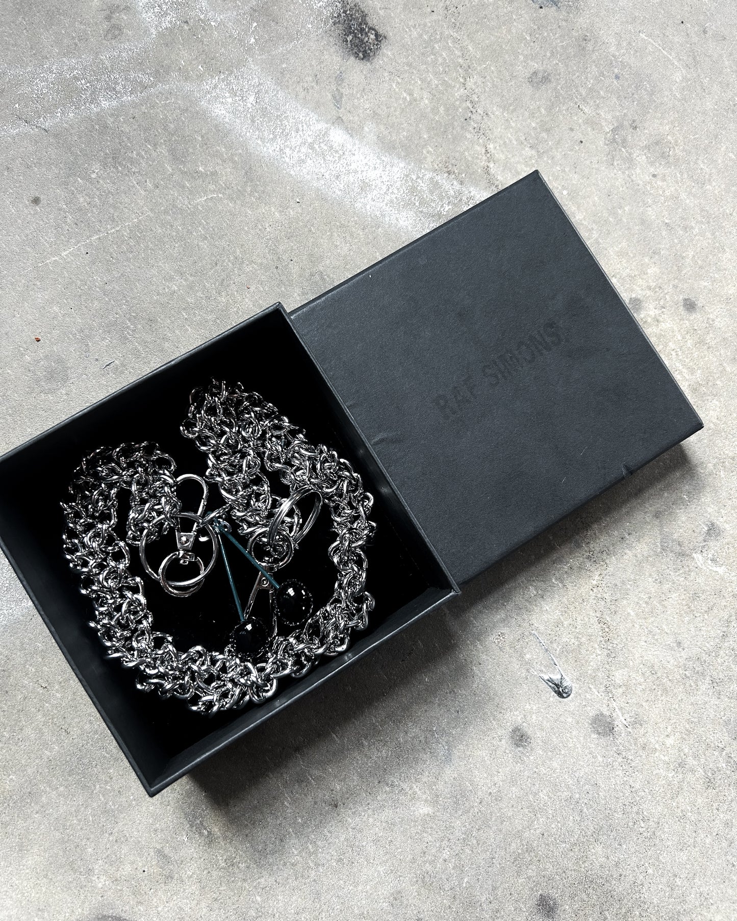 TWISTED CHERRY WALLET CHAIN