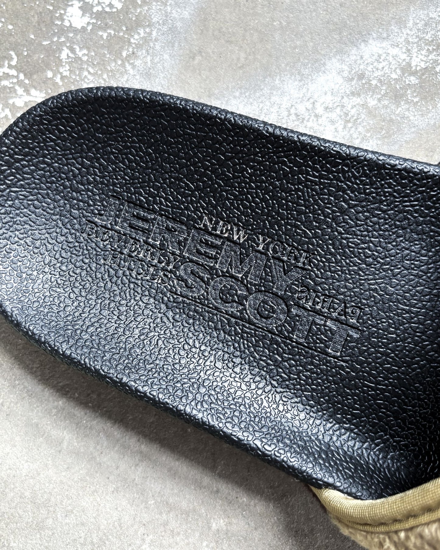 F/W21 JS BEAR ADILETTE SLIDE