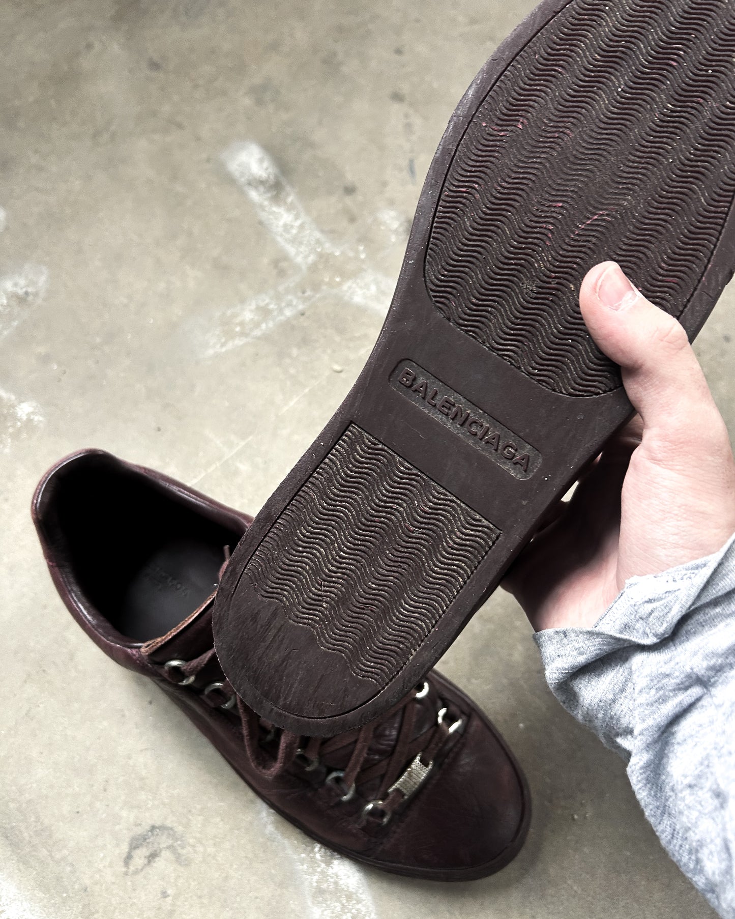 BURGUNDY ARENA LOW