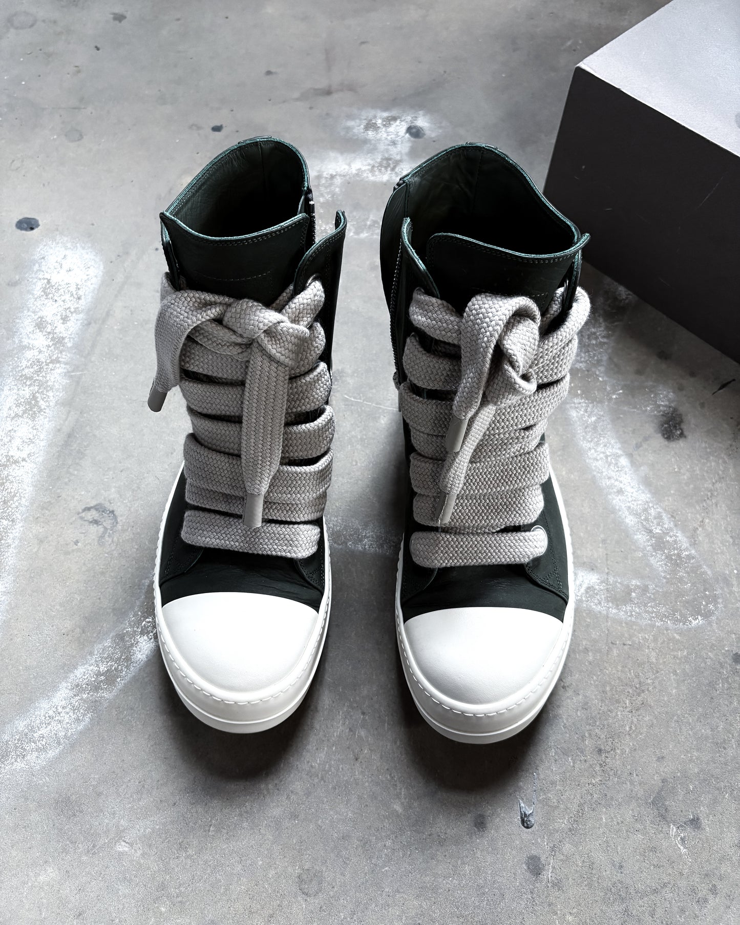 S/S23 MOSS JUMBO LACE HIGH RAMONES
