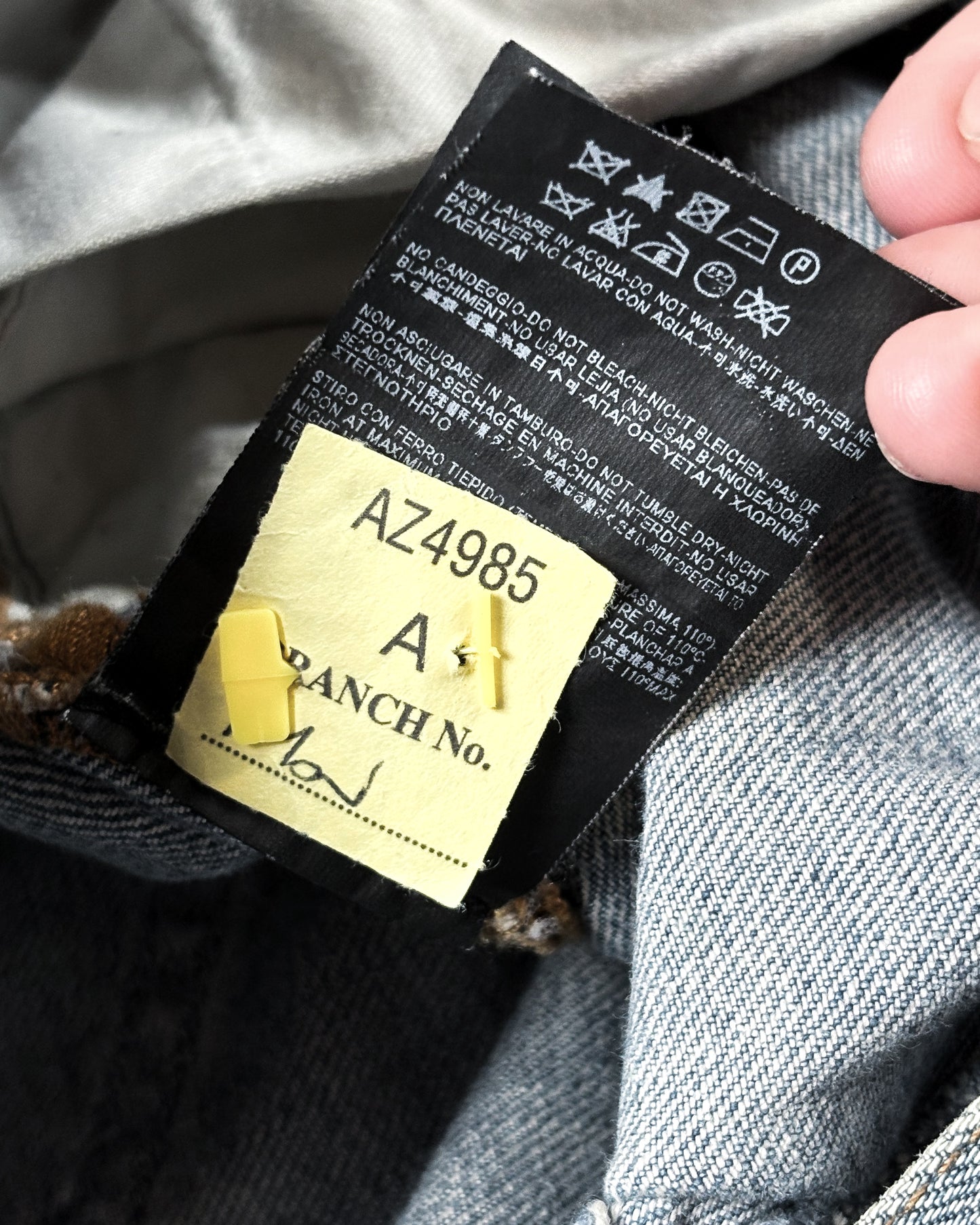 AW15 DISTRESSED BLUE DENIM