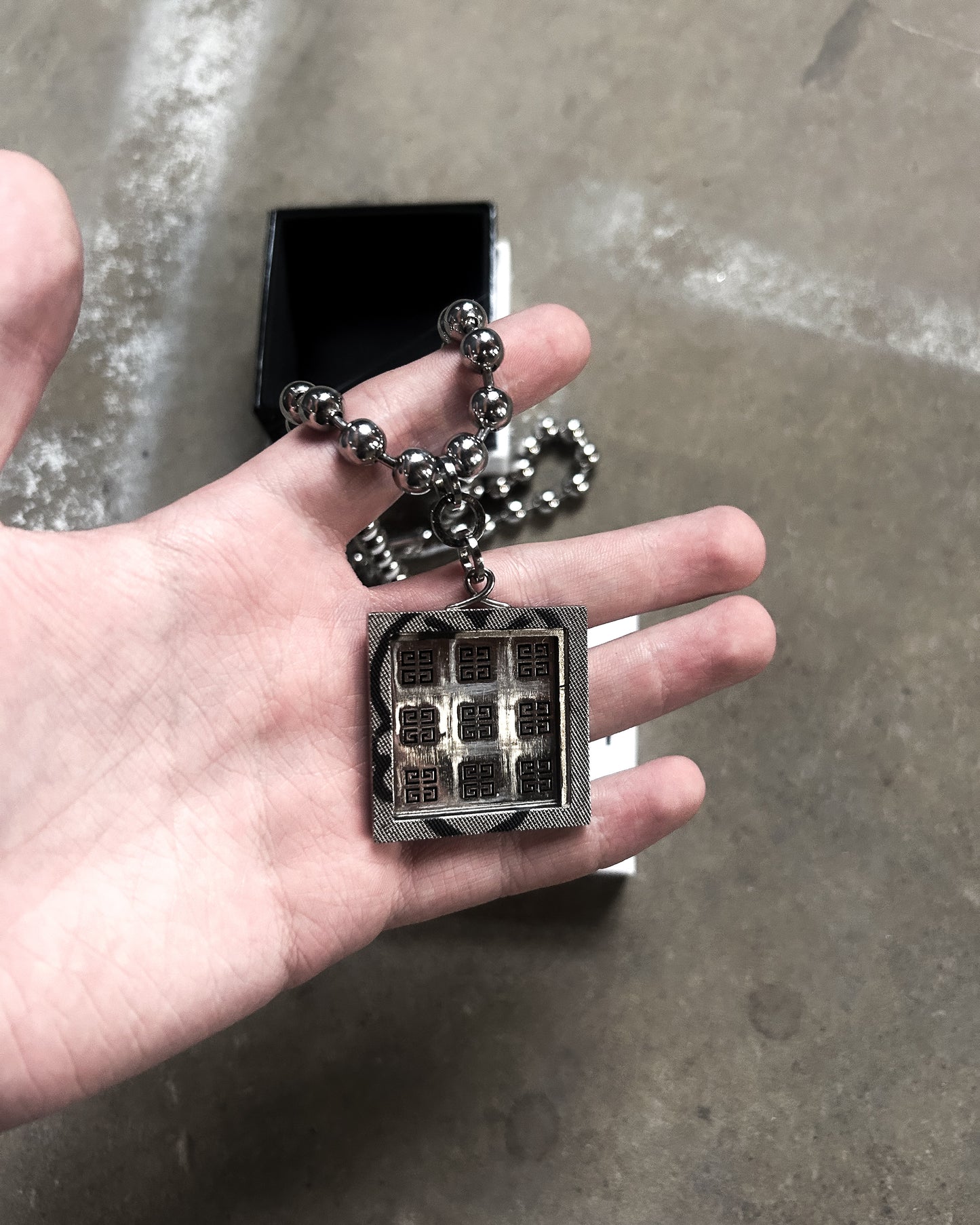 CHITO PUZZLE CHAIN