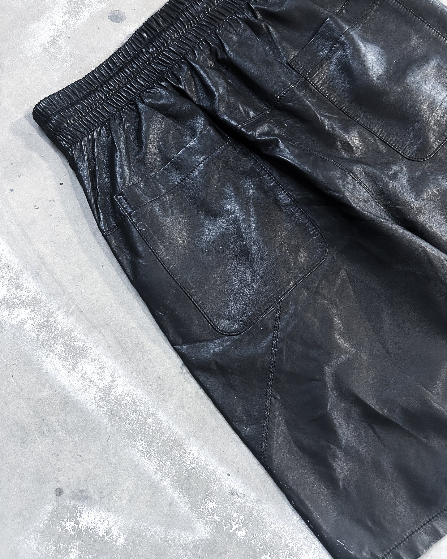LAMB LEATHER SHORTS