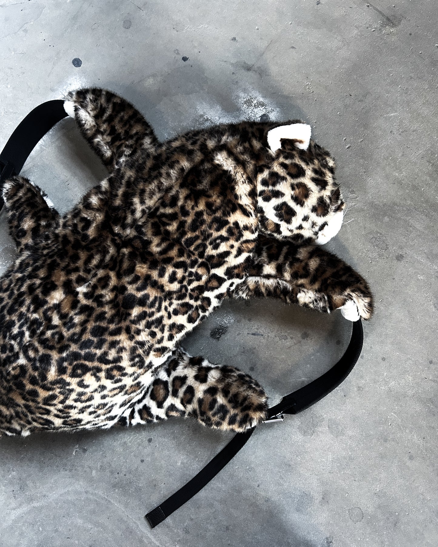 F/W17 LEOPARD PLUSH BACKPACK