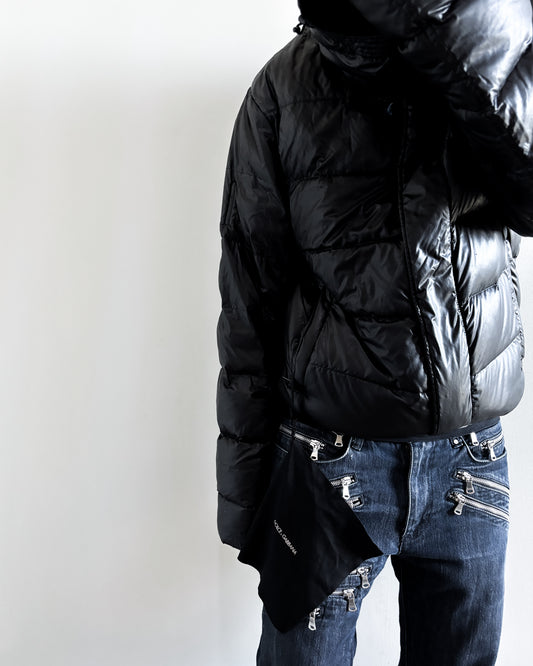 NYLON METAL BADGE PUFFER