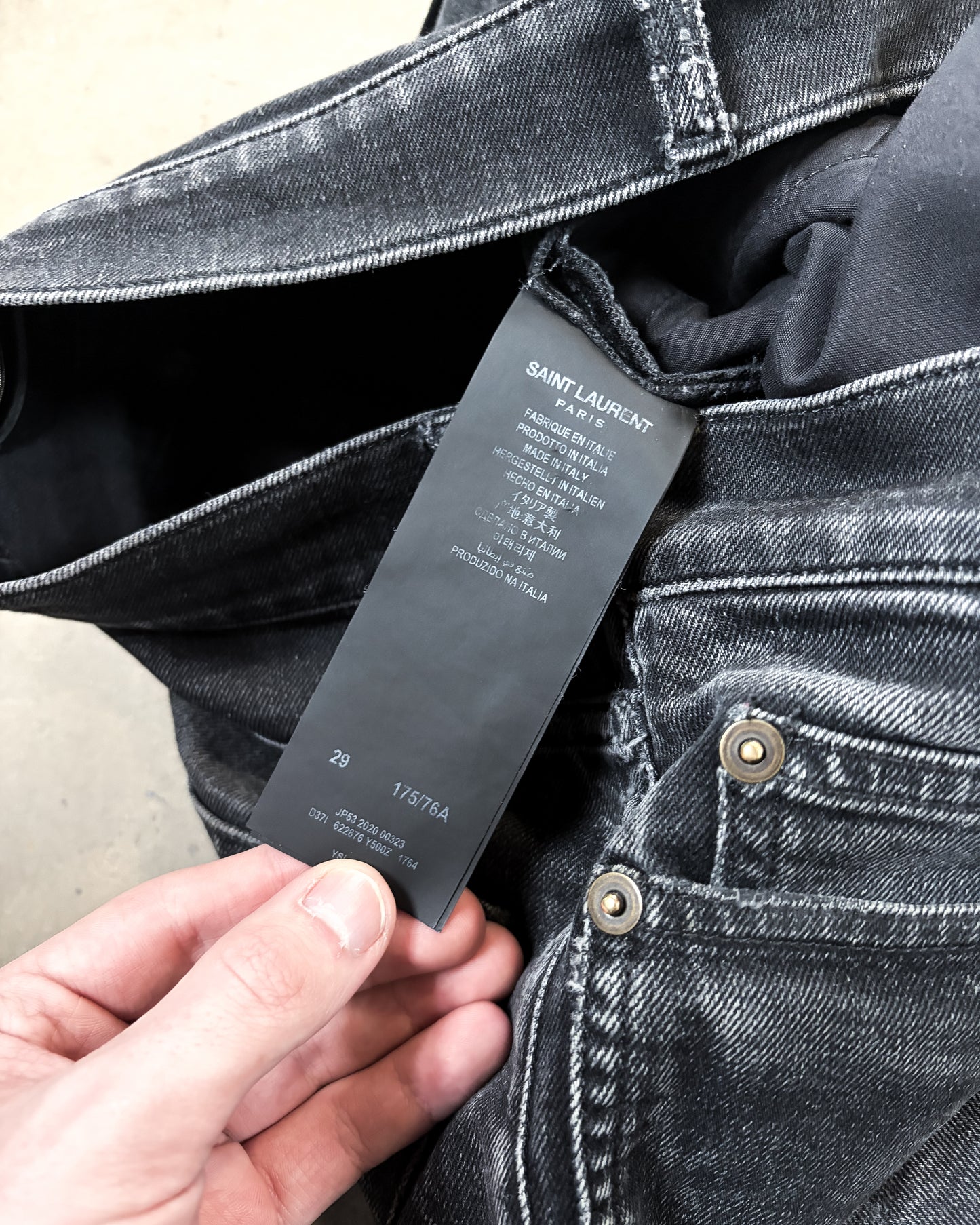 S/S20 WASHED GREY D24 DENIM