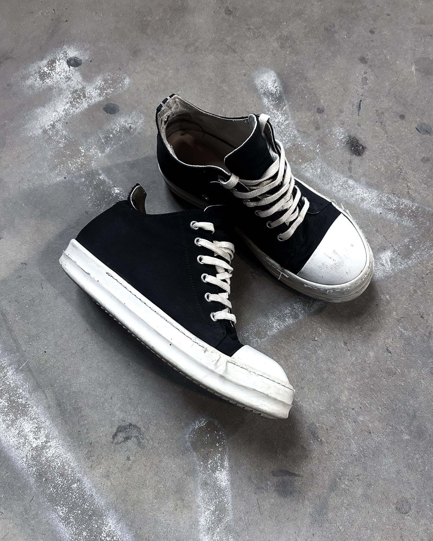 SOMBRA OSCURA LOW RAMONES