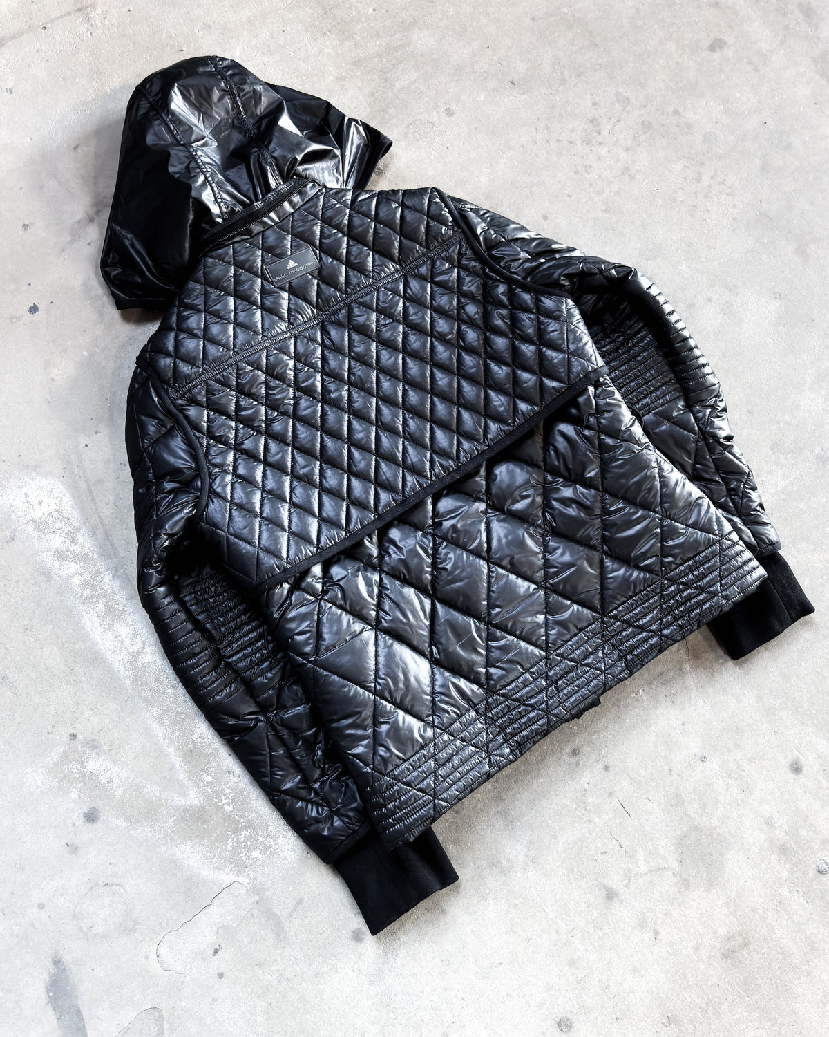 SAMPLE DIAMOND PUFFER JACKET