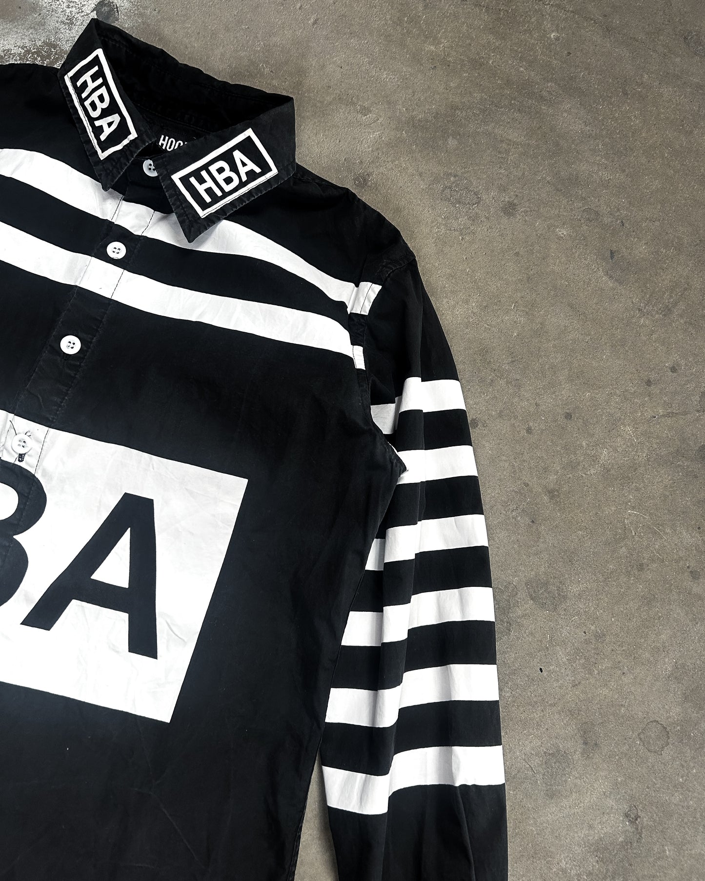 HBA BUTTON UP