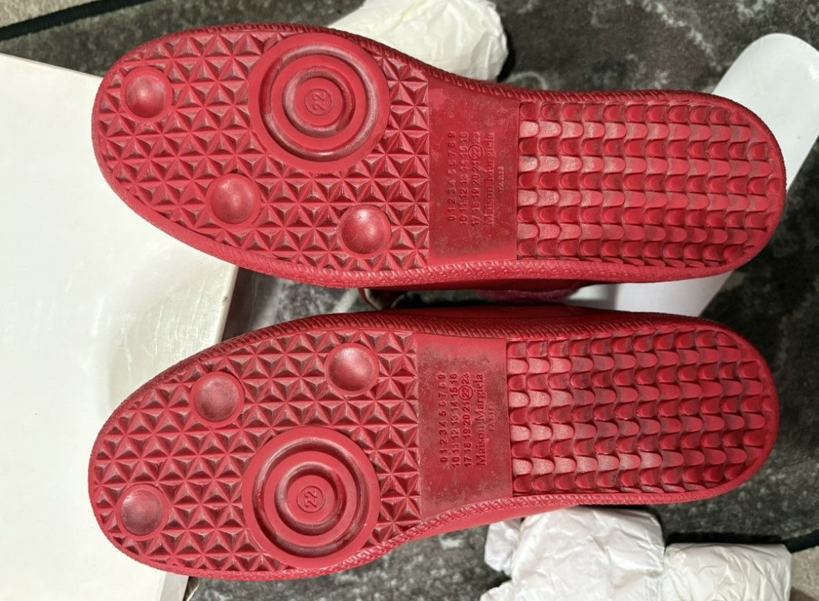 S/S16 RED HIGH TOP FUTURES