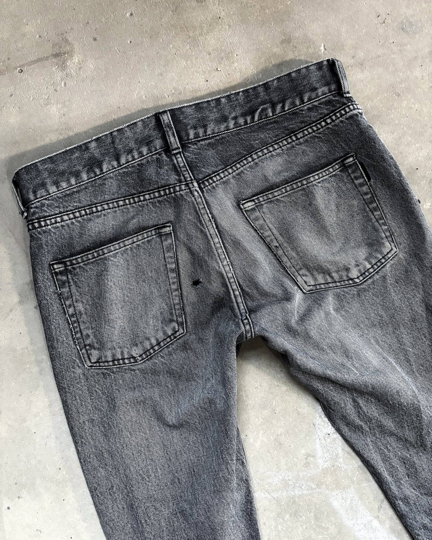 FADED GREY D16 DENIM