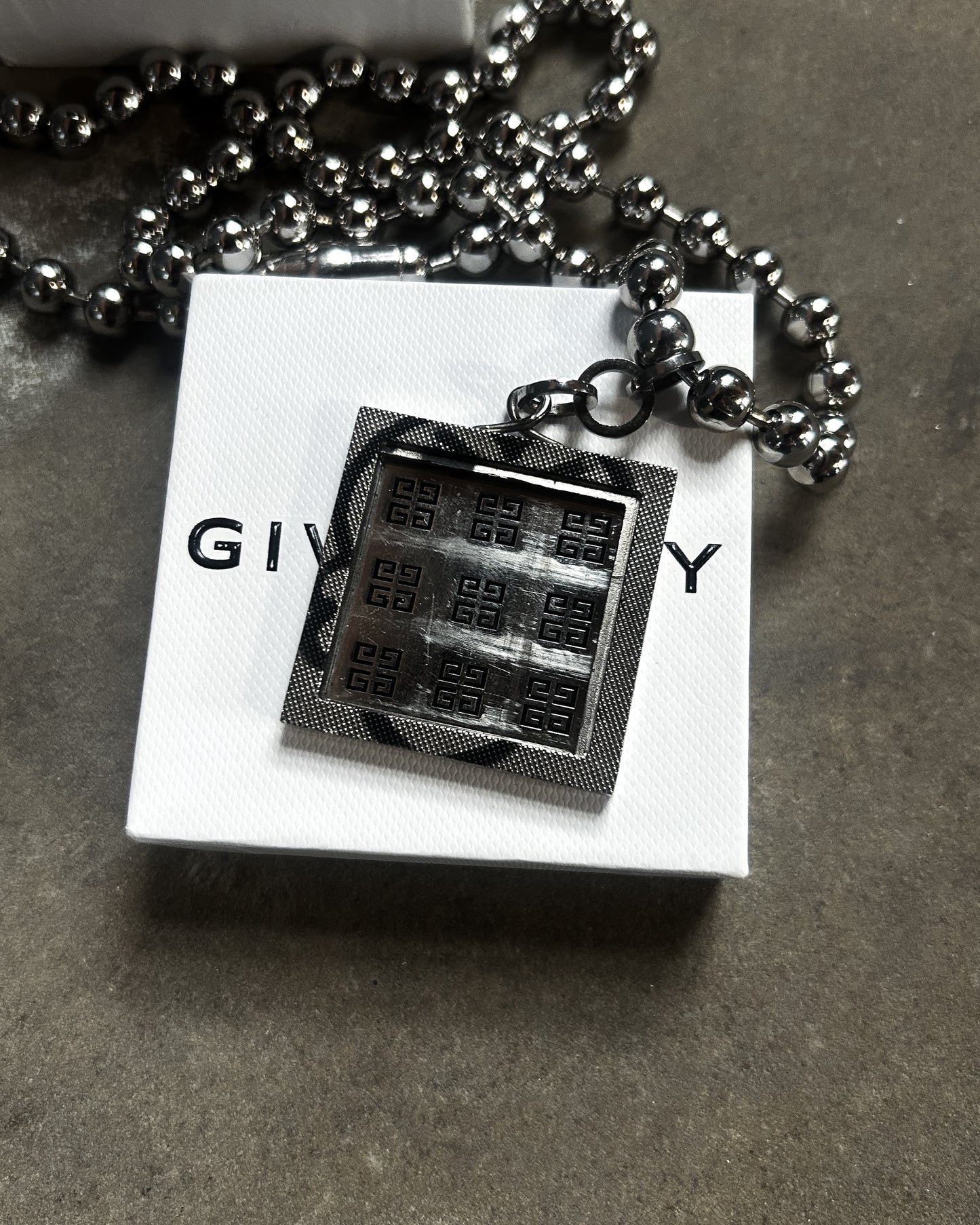 CHITO PUZZLE CHAIN