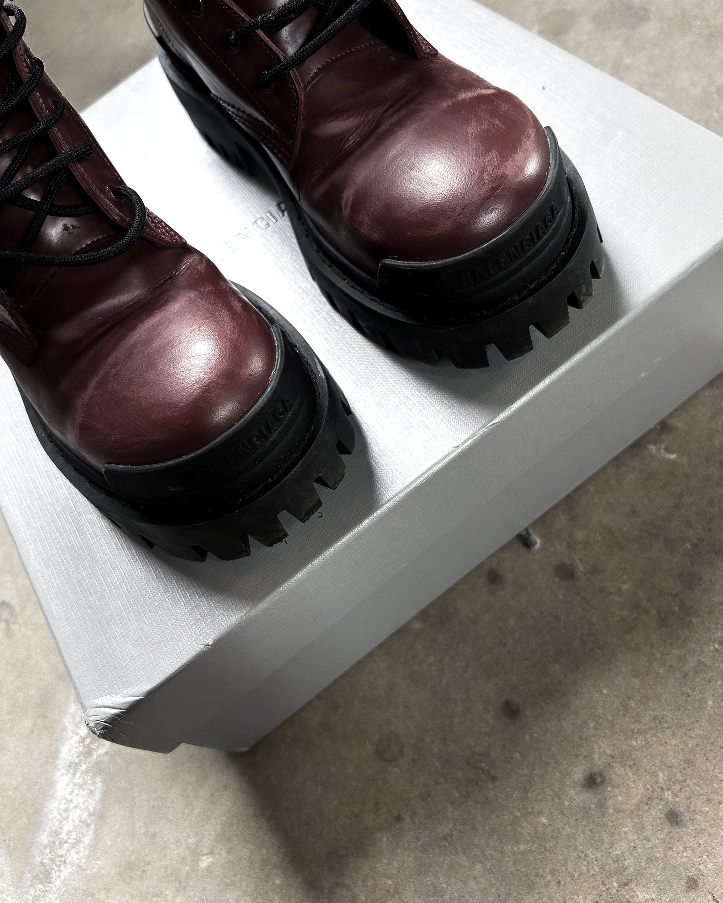 RED BLACK STRIKE BOOTS