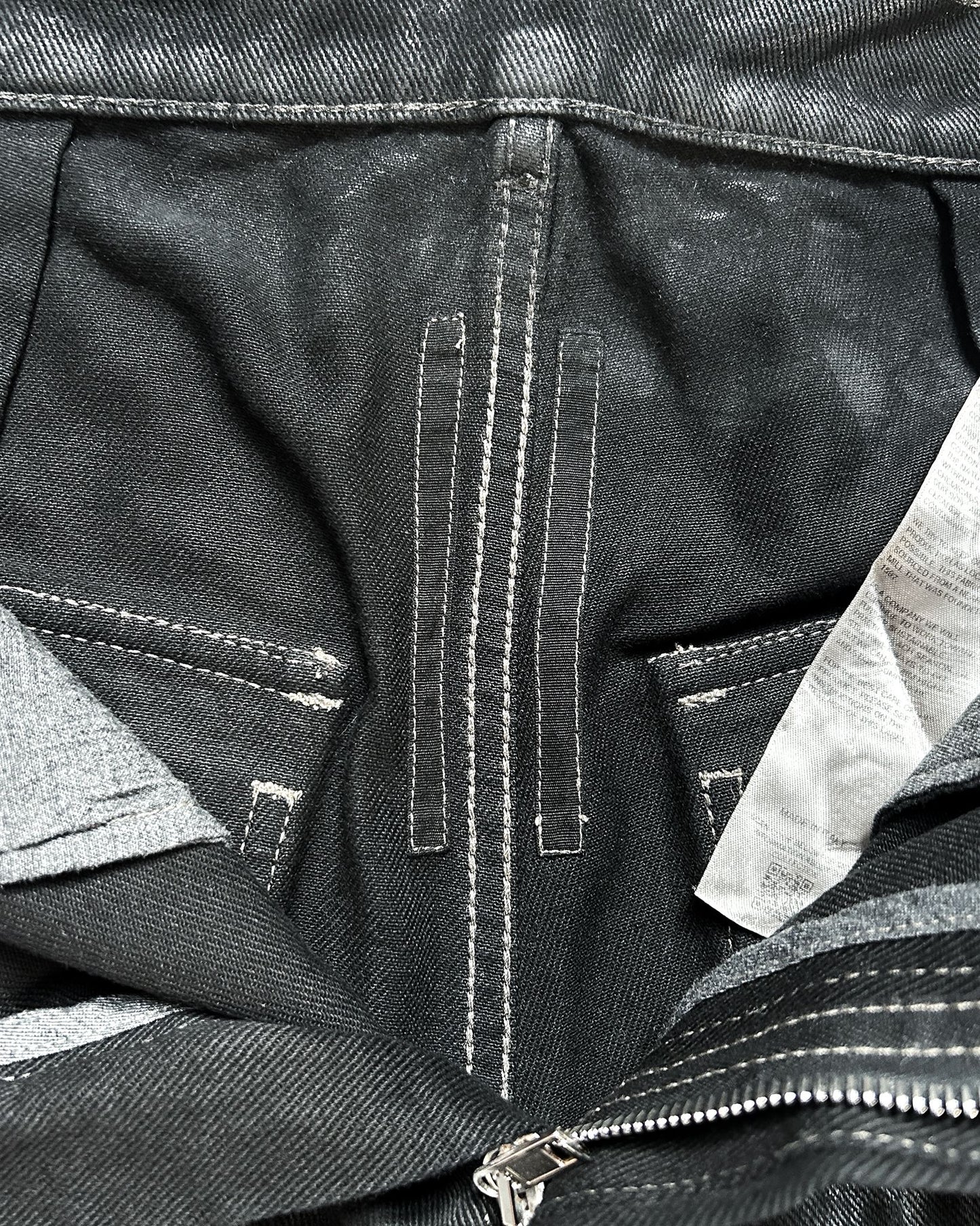 S/S25 STEFAN CARGO SHORTS