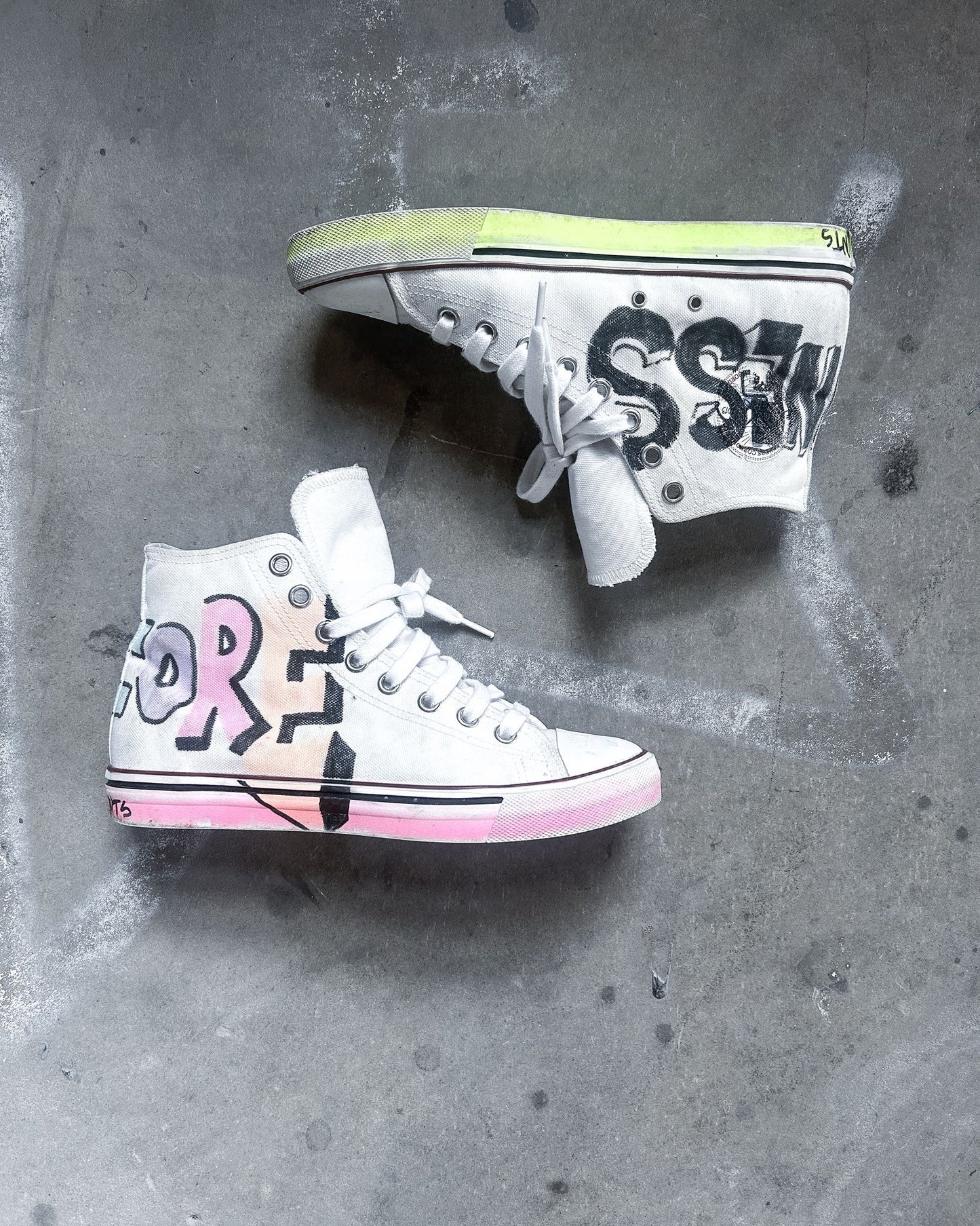 F/W17 HARDCORE HAPPINESS CONVERSE