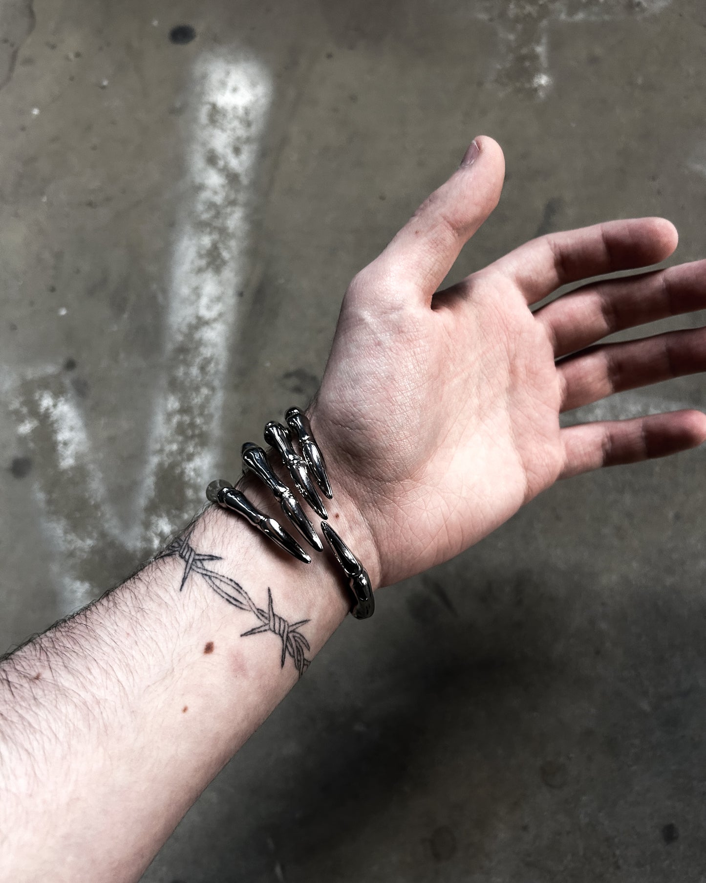 AW22 SKELETON BRACELET