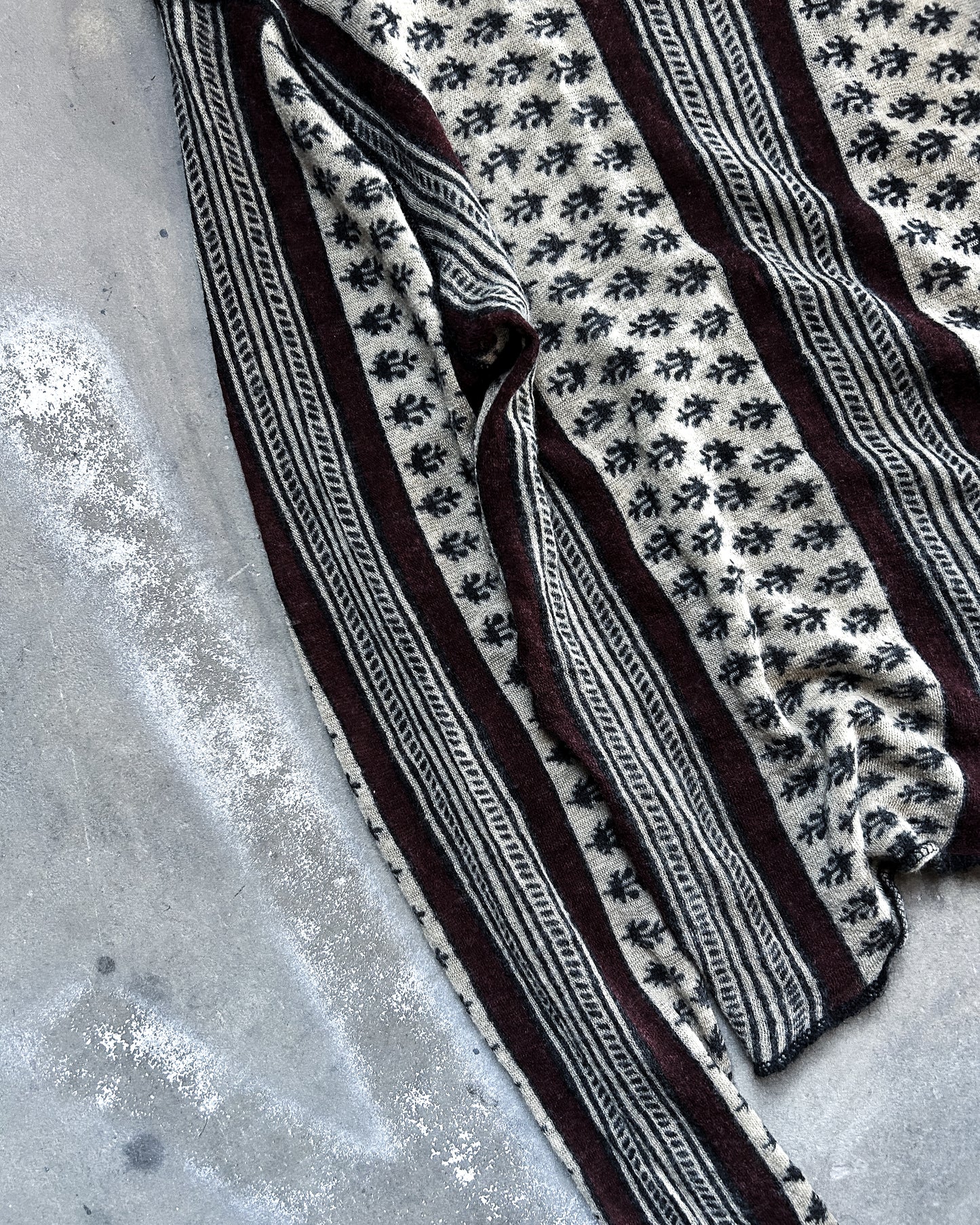 90S TRIBAL MESH
