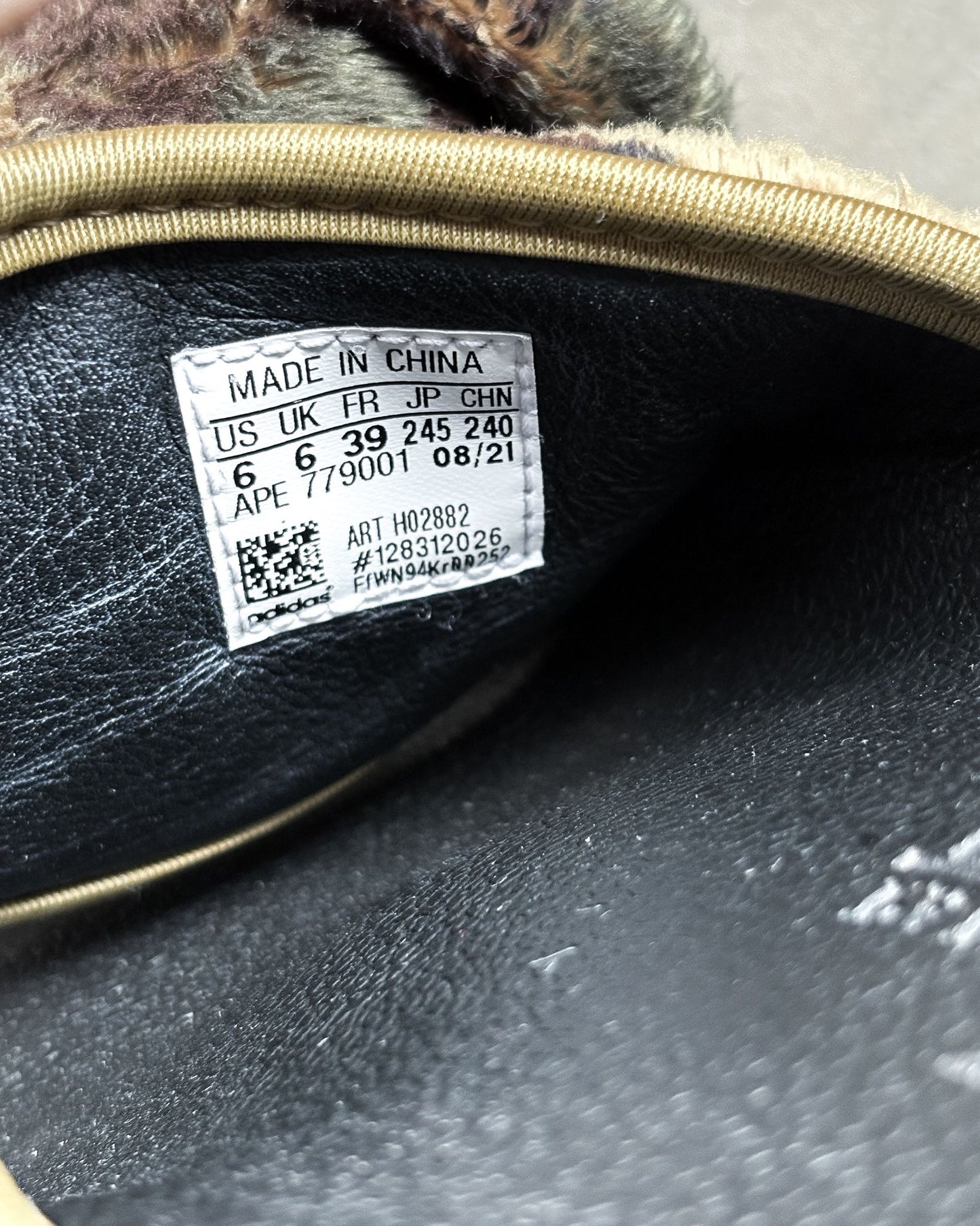 F/W21 JS BEAR ADILETTE SLIDE