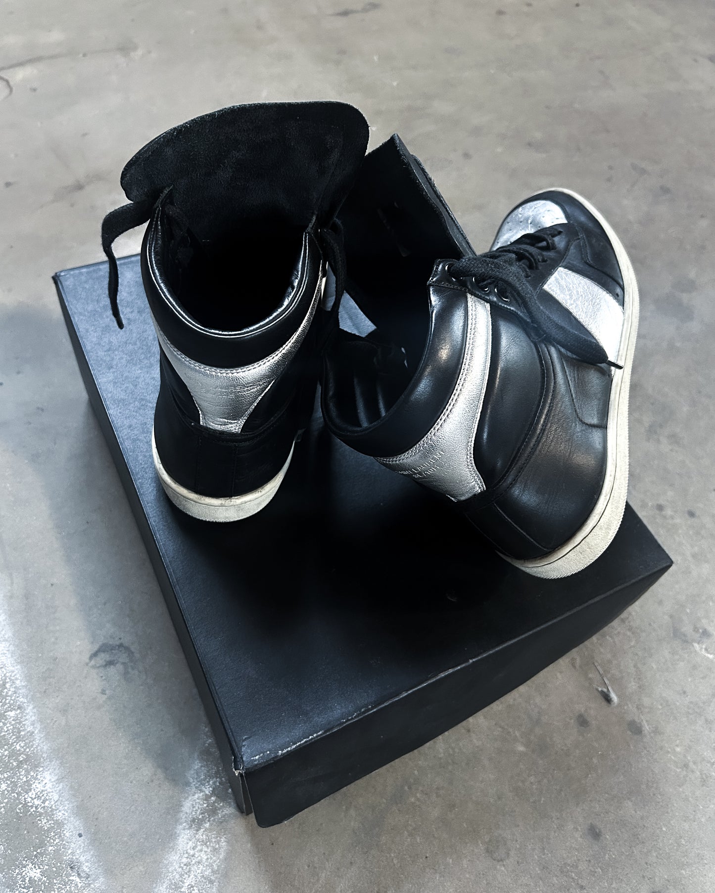 HEDI SL/10 SILVER HIGH TOPS