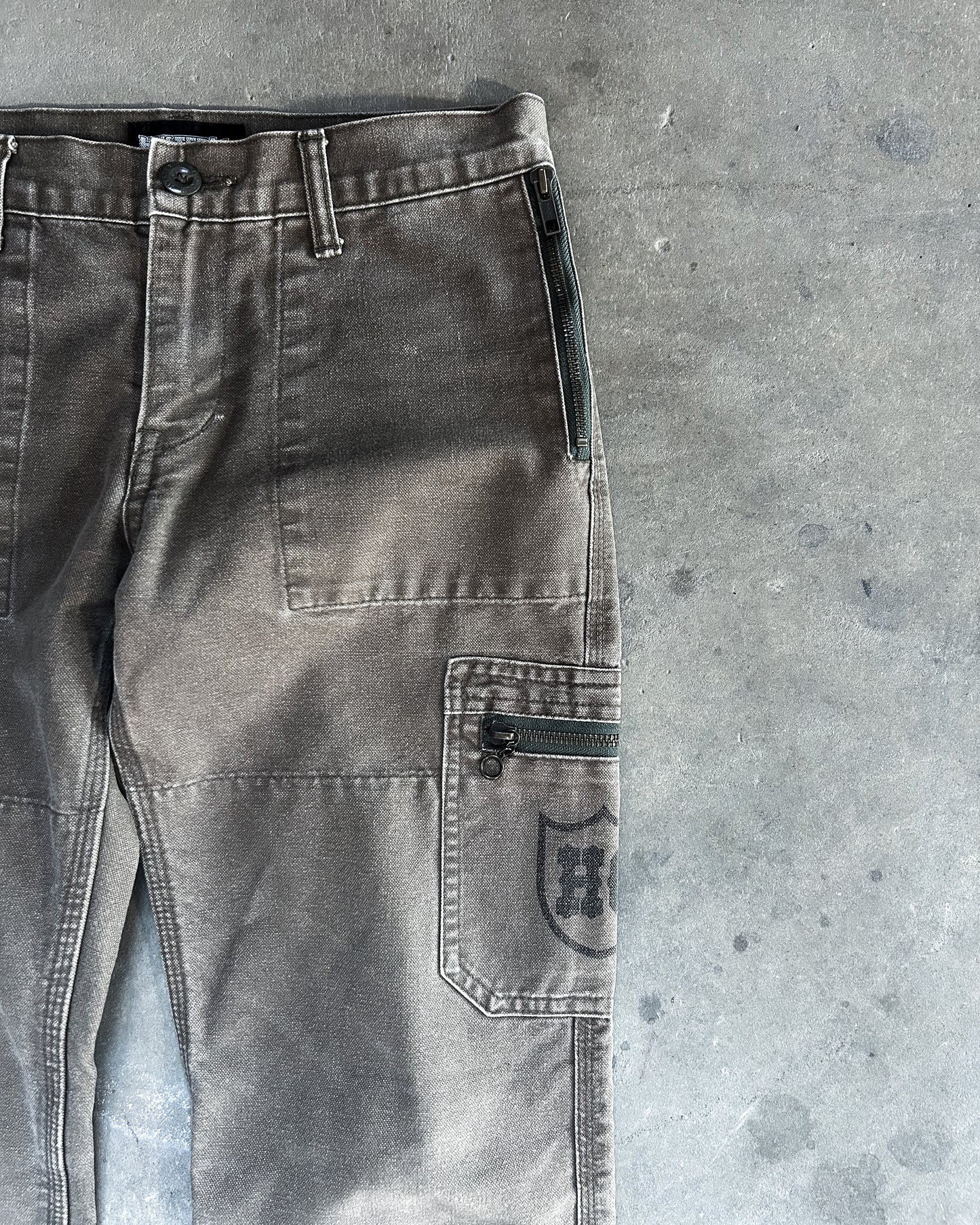 'HG' BROWN CARGO