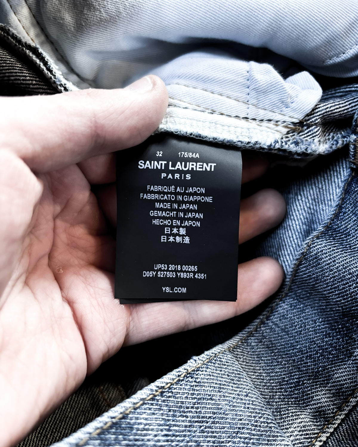 F/W18 BLUE WASHED D02 DENIM