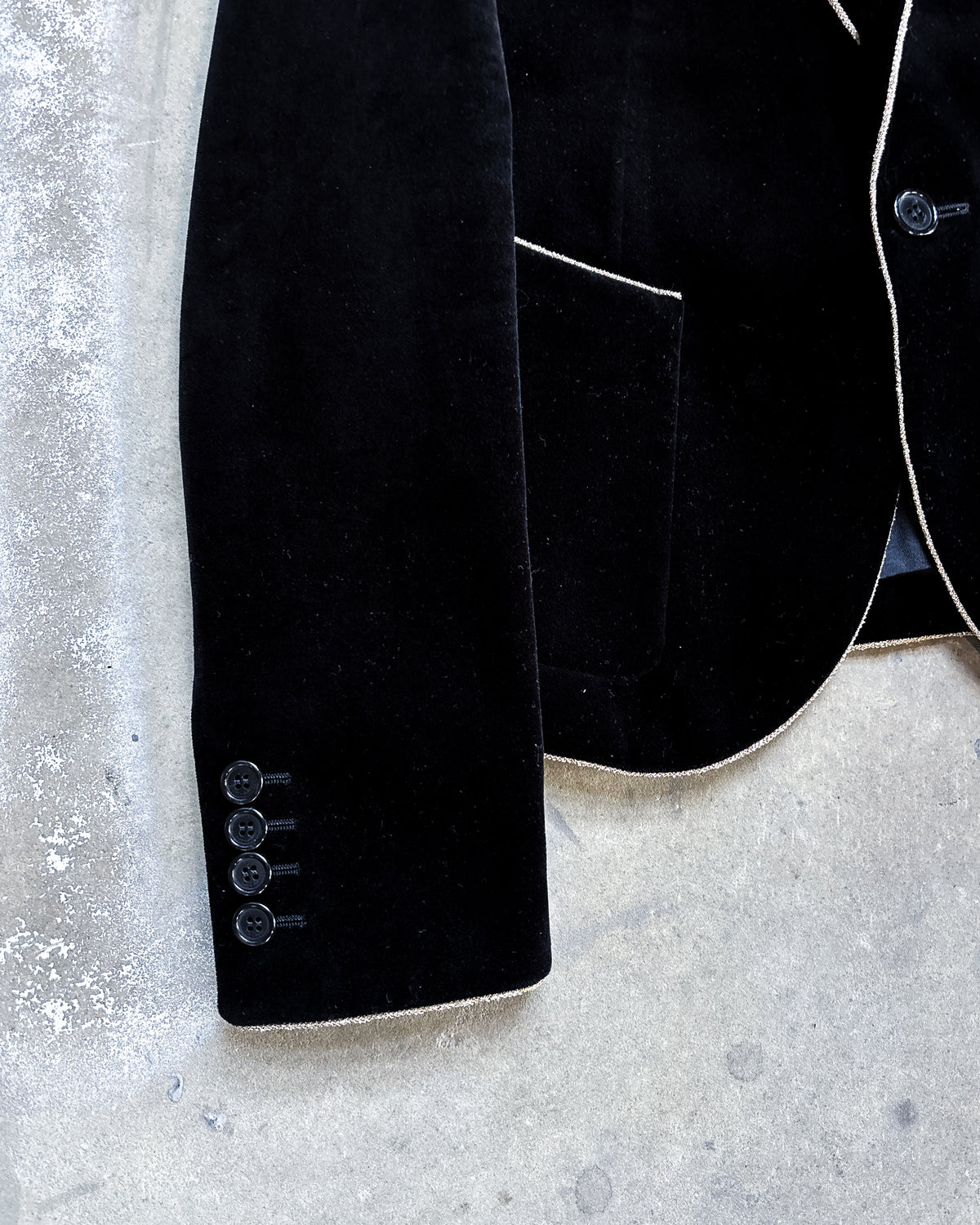 F/W19 GOLD TRIM VELVET BLAZER