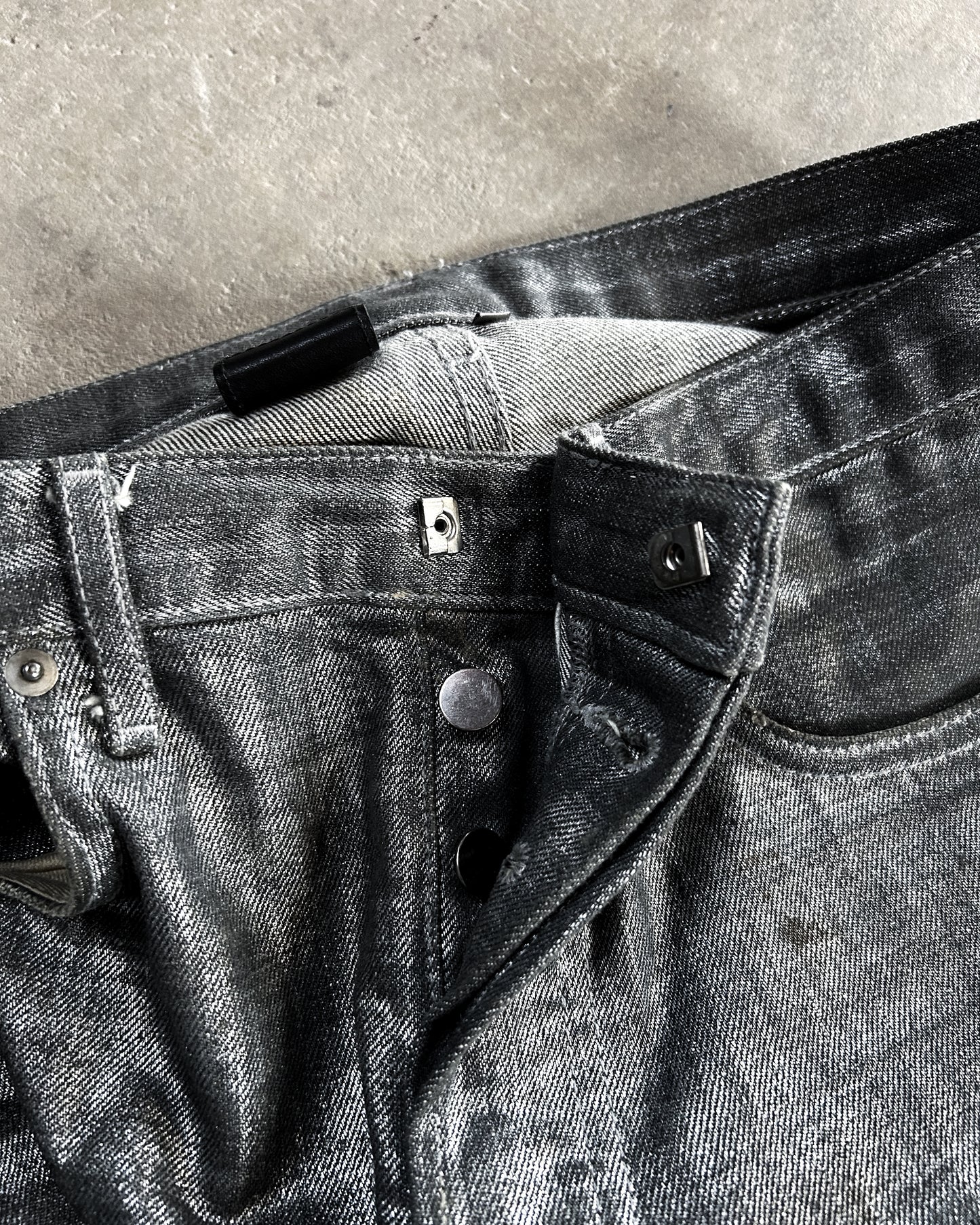 A/W06 “THESE GRAY DAYS” RADIOACTIVE DENIM