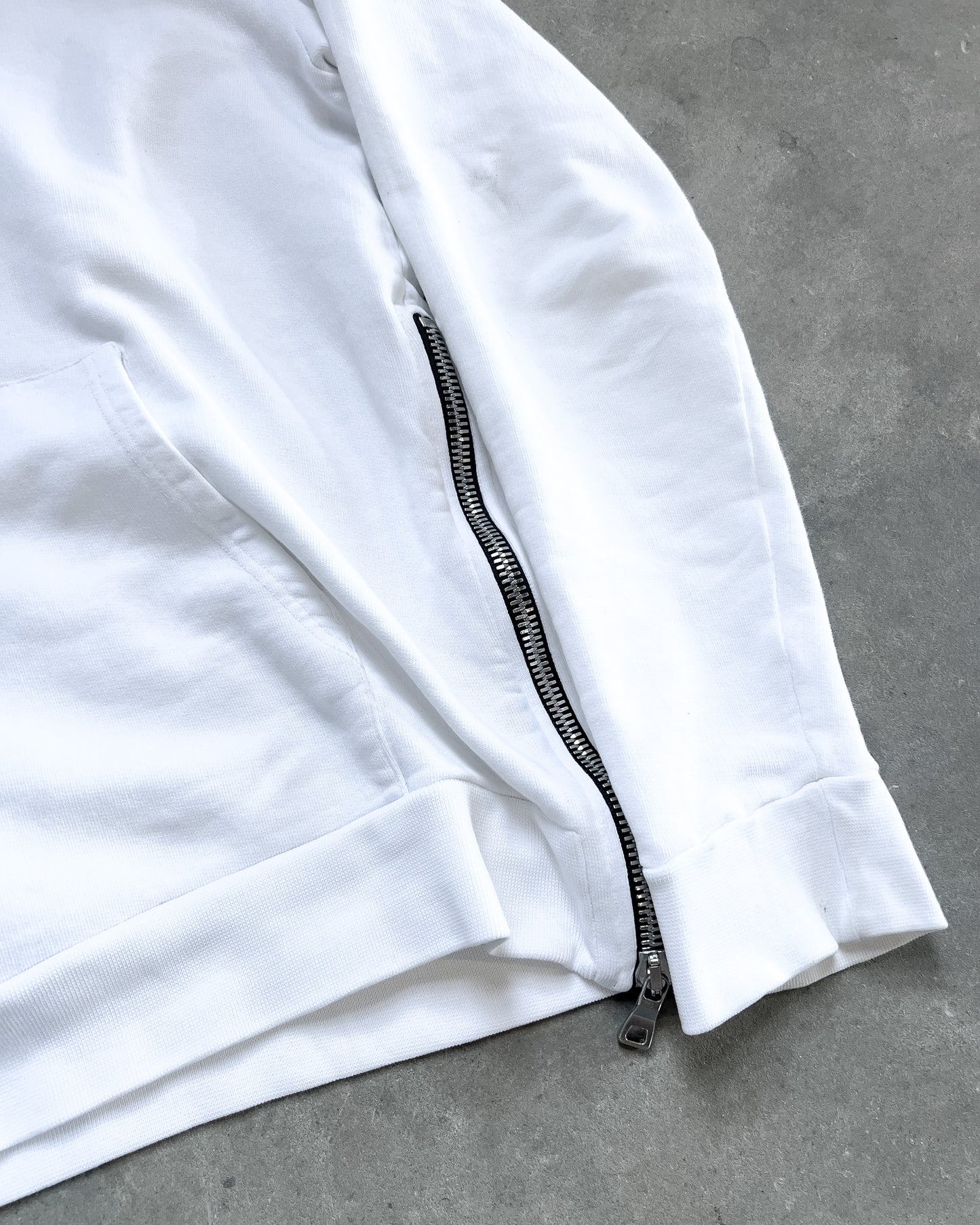 WHITE SIDE ZIP HOODIE