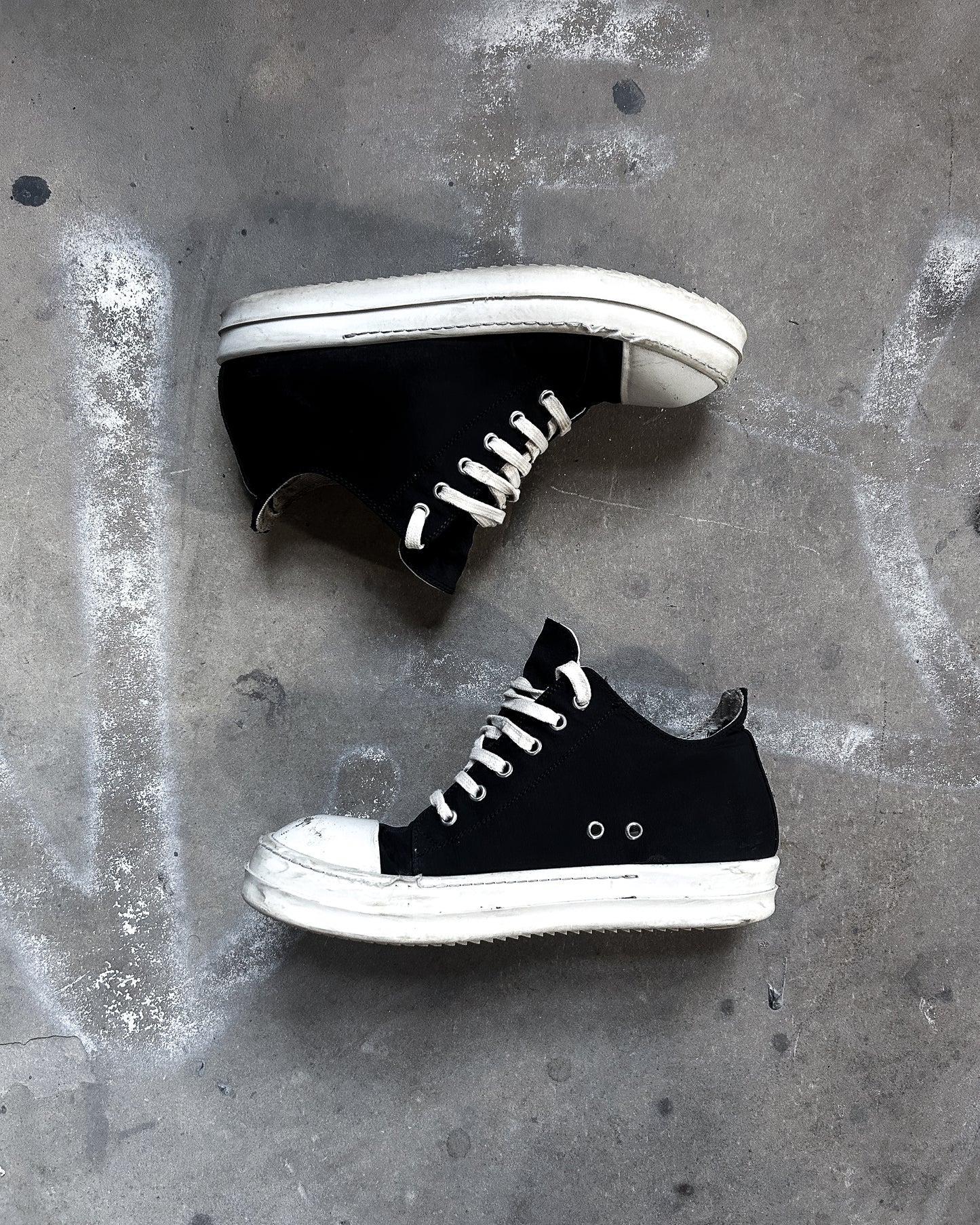 SOMBRA OSCURA LOW RAMONES