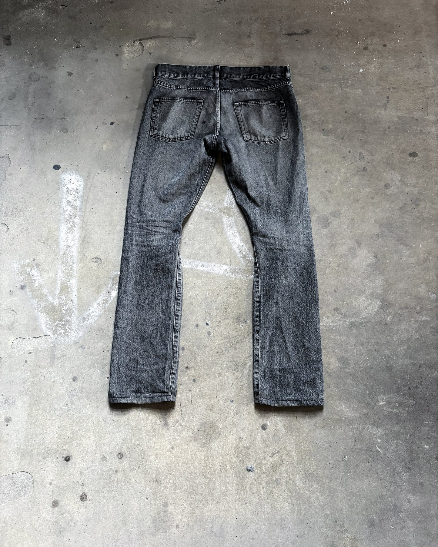 FADED GREY D16 DENIM