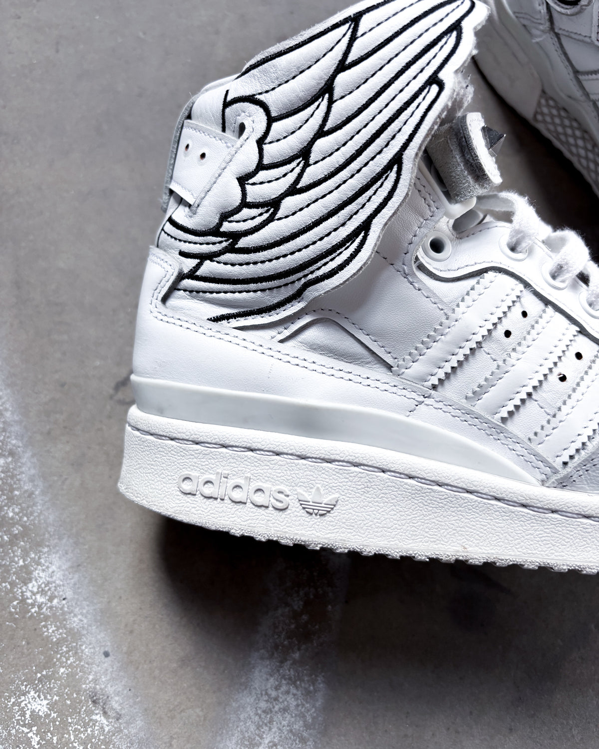 S/S22 WINGS 4.0  ‘CLOUD’ WHITE HIGH TOP