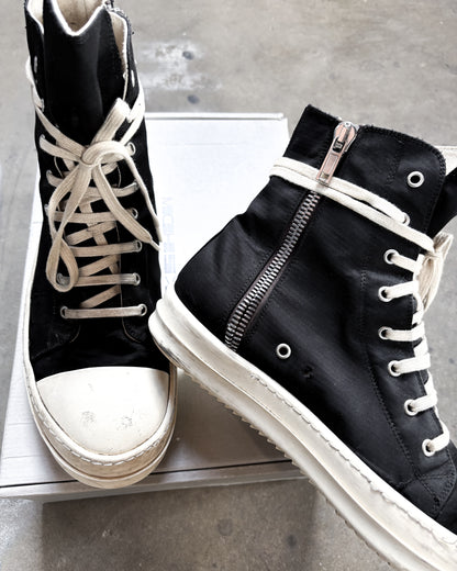 HIGH TOP PENTAGRAM RAMONES