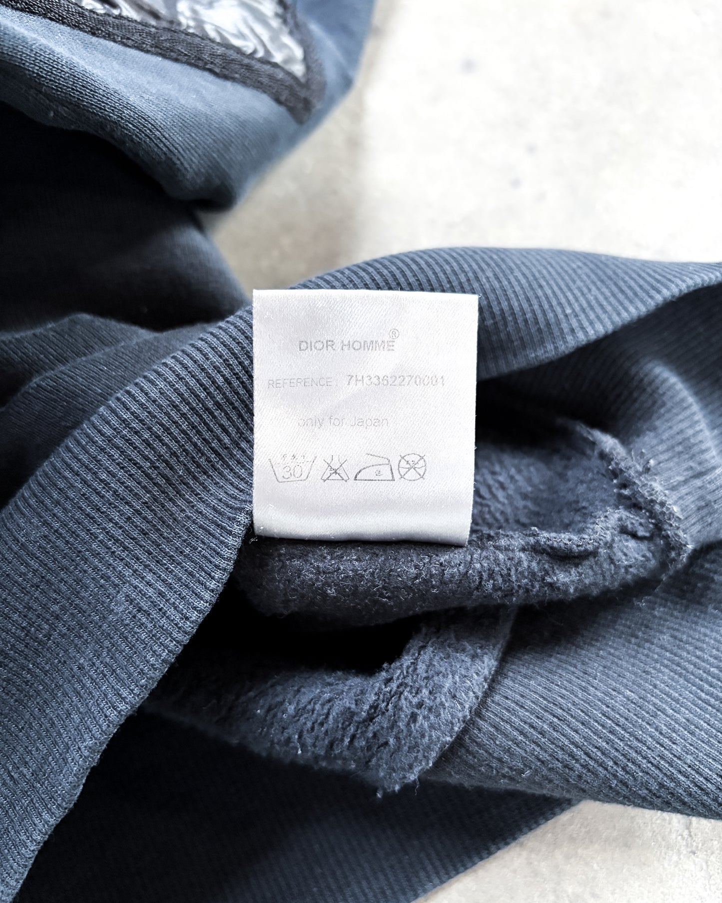 A/W07 “NAVIGATE” NYLON RAGLAN HOODIE