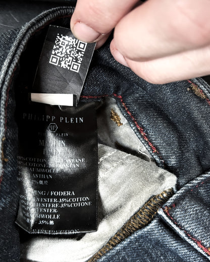 DISTRESSED BIKER DENIM