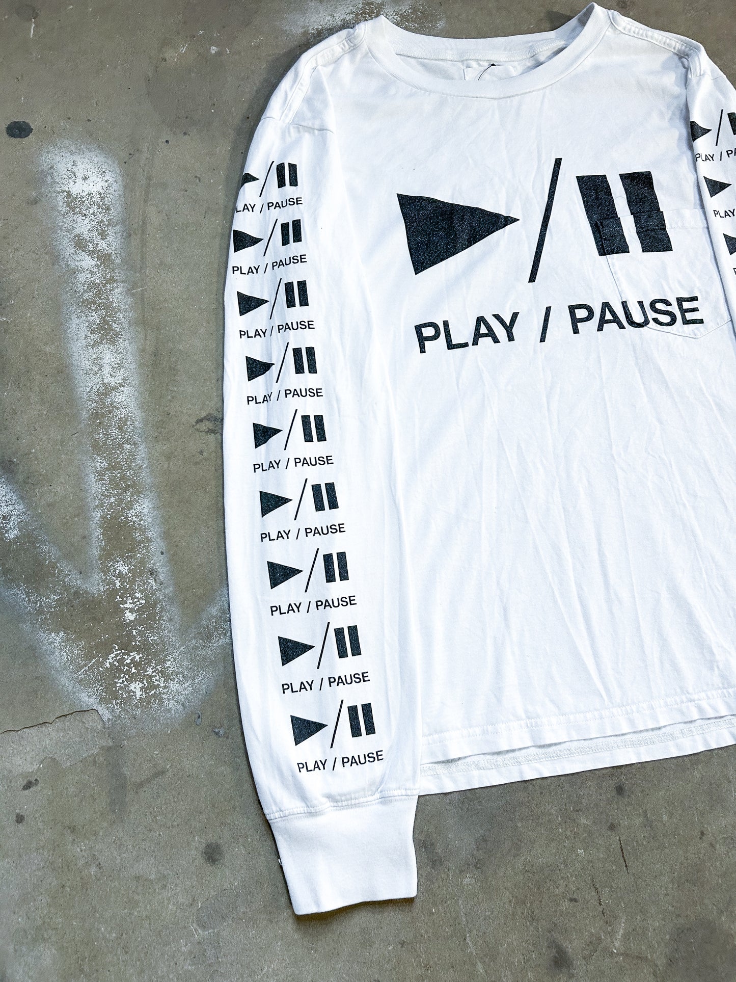 S/S18 PLAY/PAUSE LONGSLEEVE