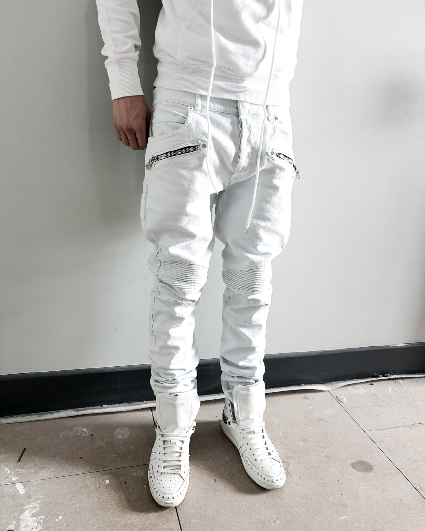FW19 WHITE EAGLE COIN BIKER