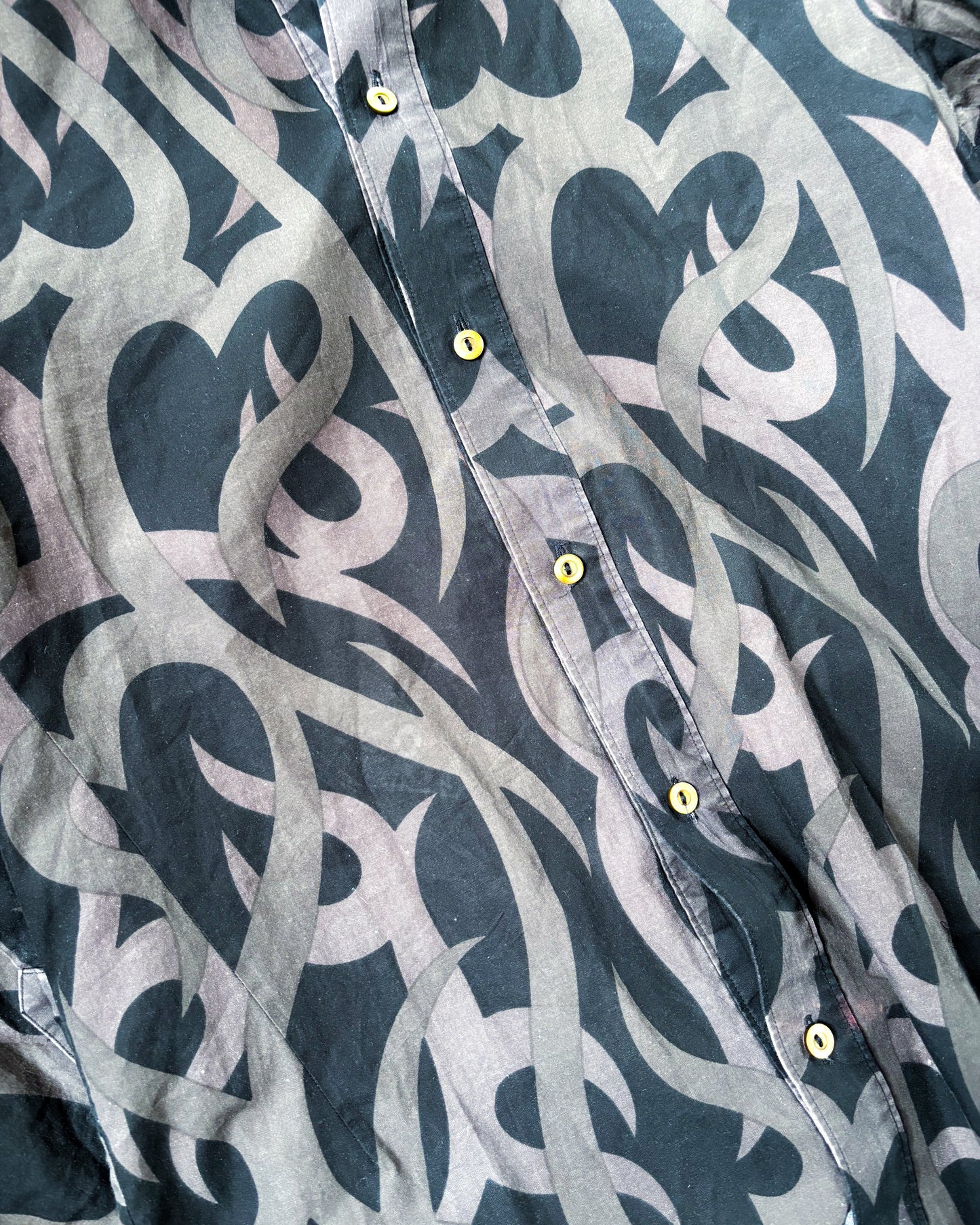 A/W04 TRIBAL HEART SHIRT