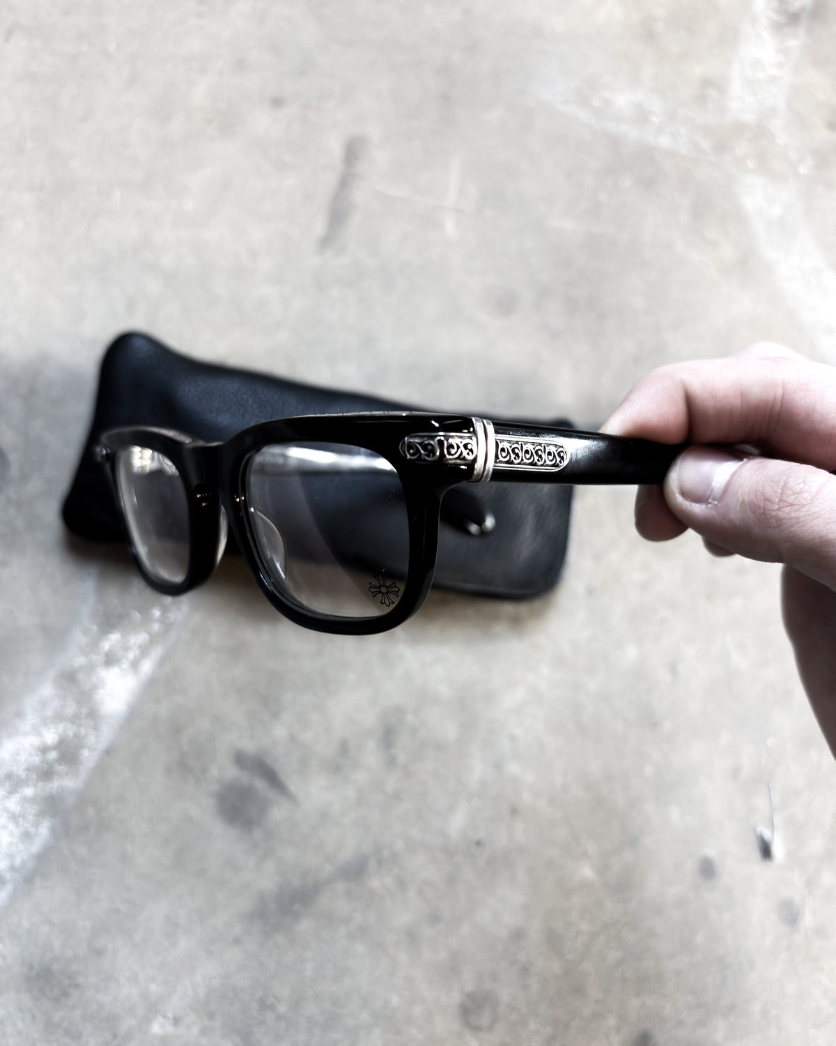 AR69 ETERNITY VINE GLASSES