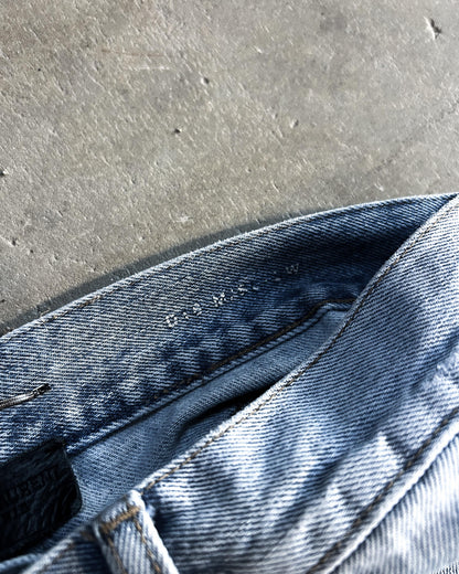 LIGHT BLUE D18 DENIM