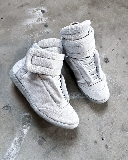 LIGHT GREY NETTED FUTURES