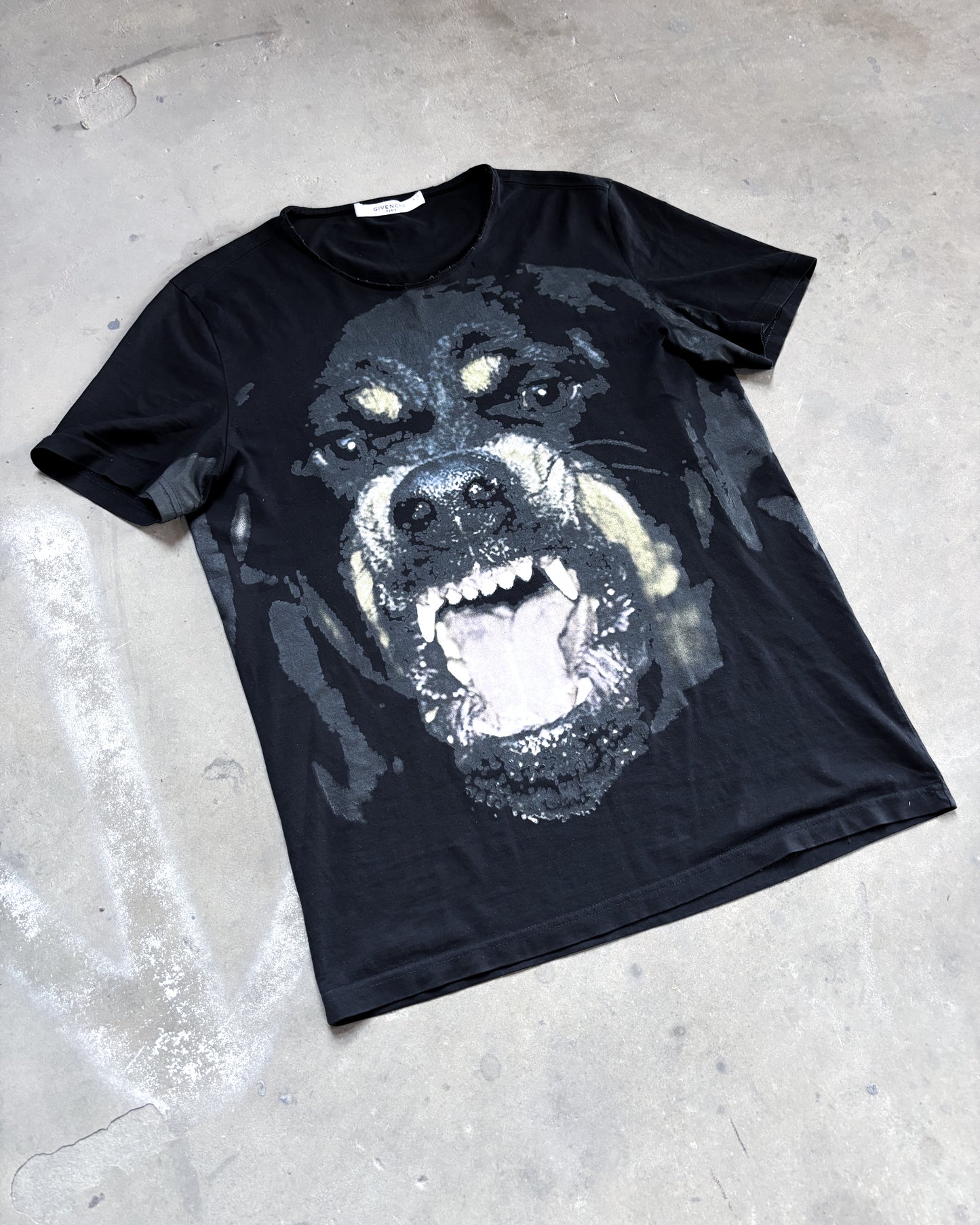 BLACK ROTTWEILER T-SHIRT