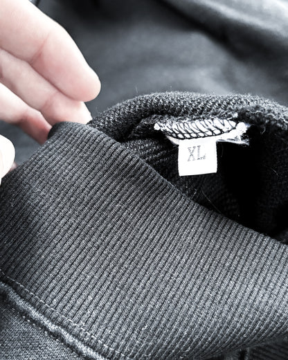 A/W18 TAPE SWEATER