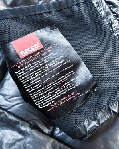 NYLON METAL BADGE PUFFER