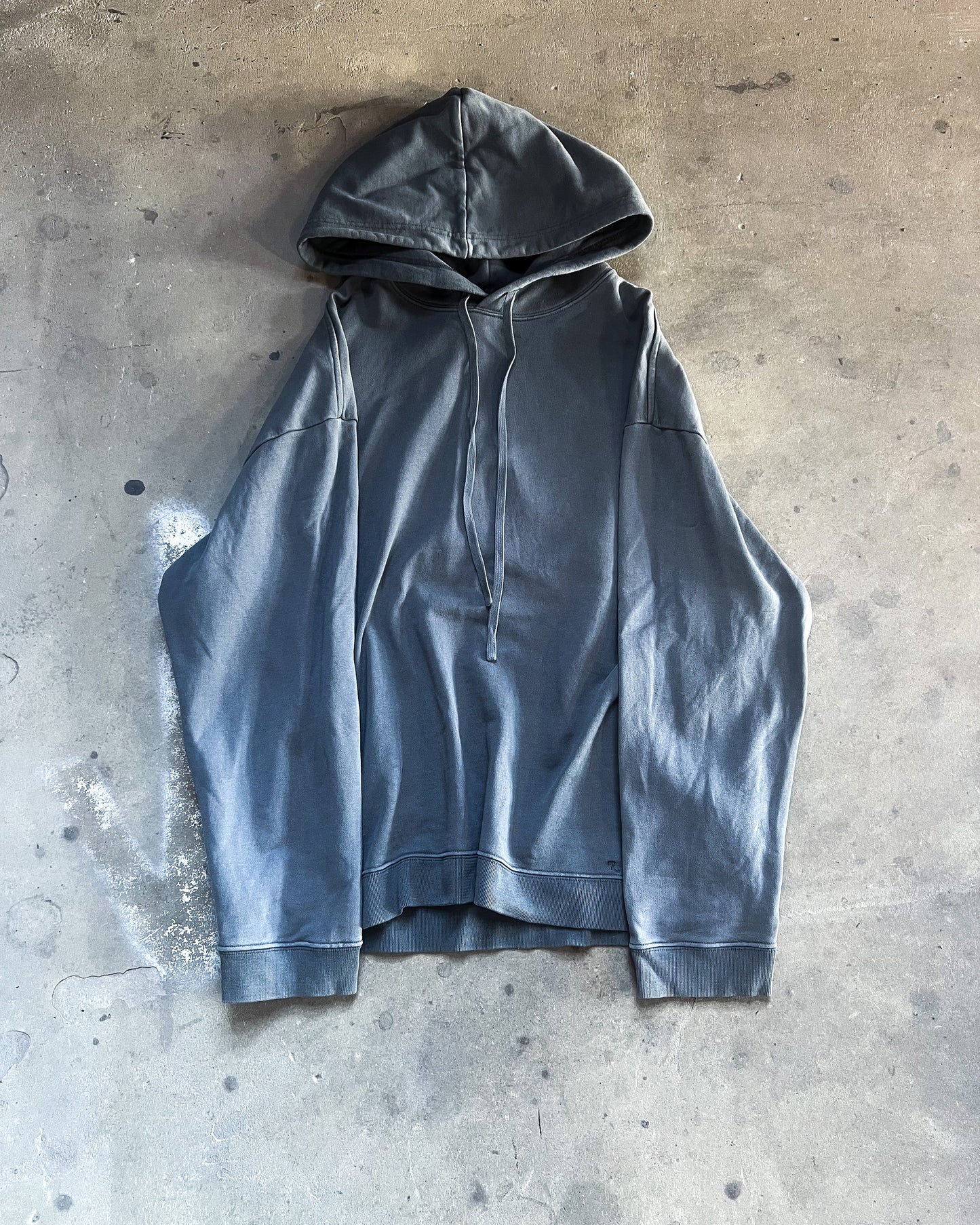 A/W18 DRUGS HOODIE