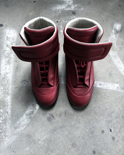 S/S16 RED HIGH TOP FUTURES