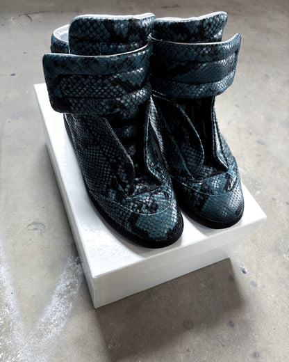 S/S17 BLUE PYTHON FUTURES