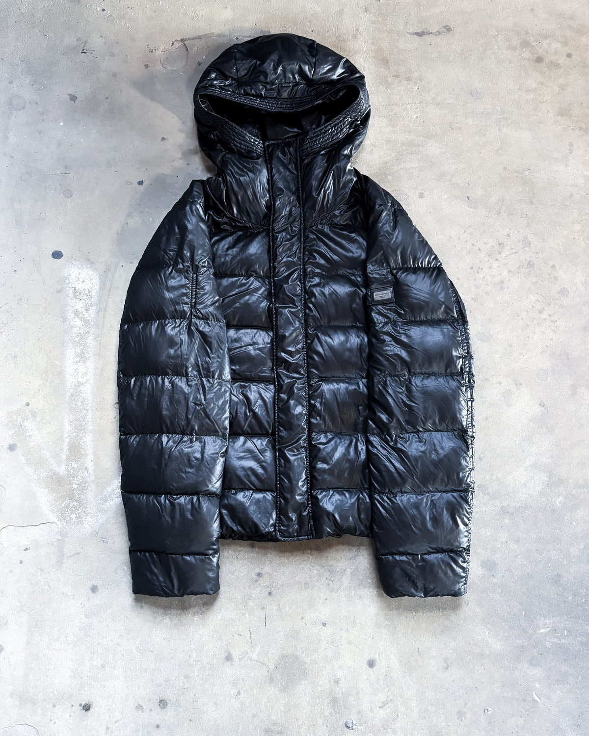 NYLON METAL BADGE PUFFER